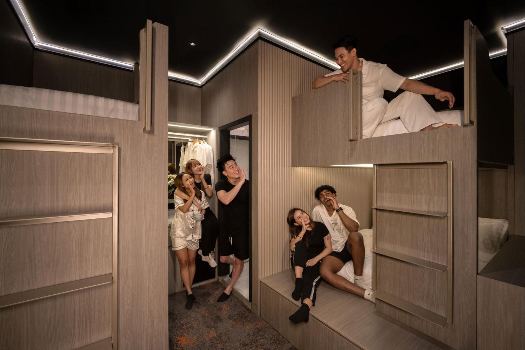 Cube Social Boutique Capsule Hotel At Boat Quay Singapura Exterior foto