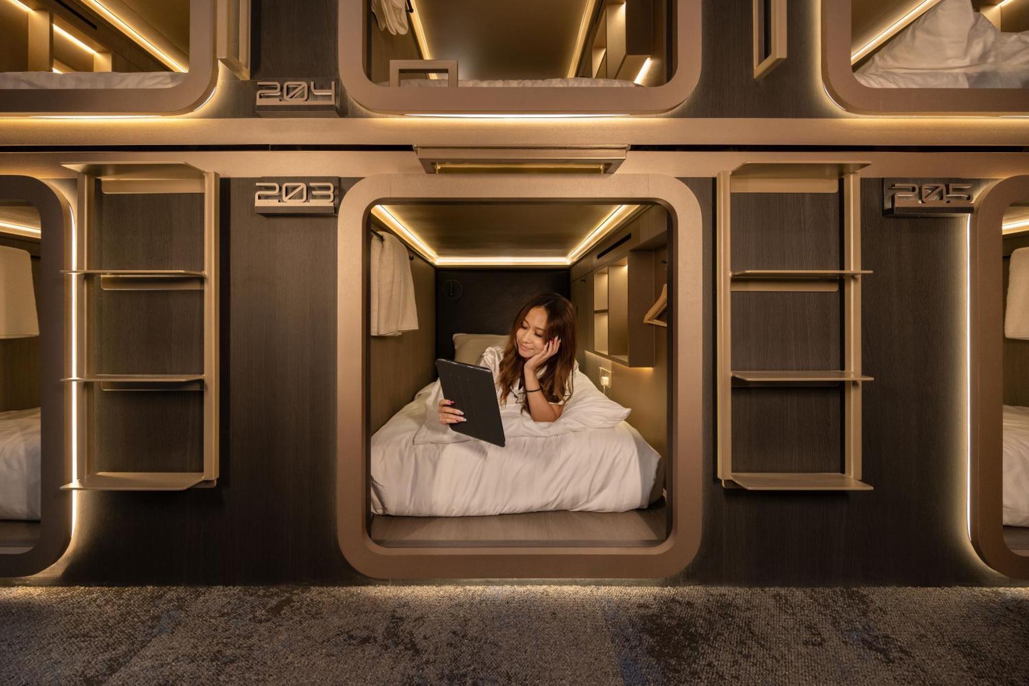 Cube Social Boutique Capsule Hotel At Boat Quay Singapura Exterior foto