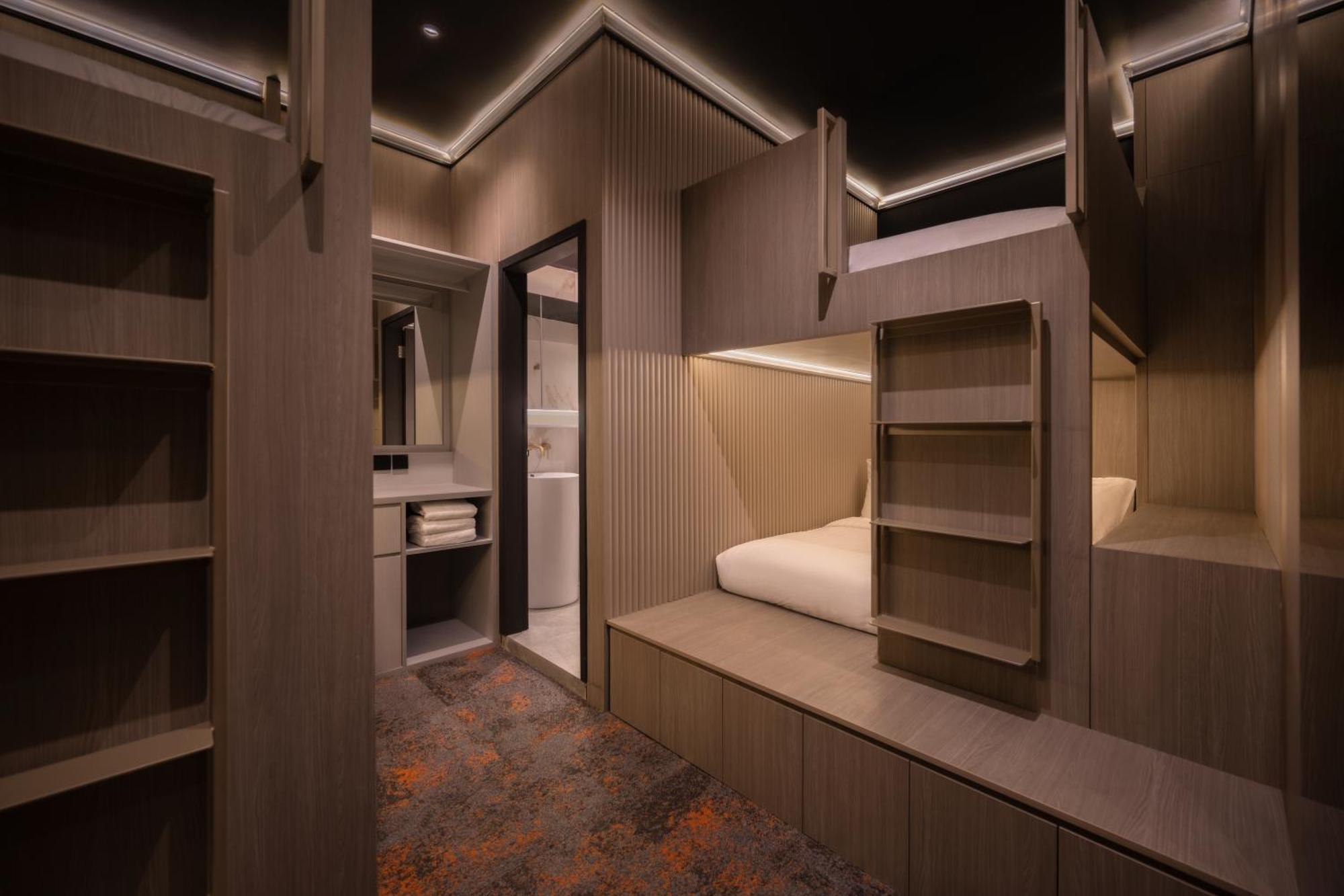 Cube Social Boutique Capsule Hotel At Boat Quay Singapura Exterior foto