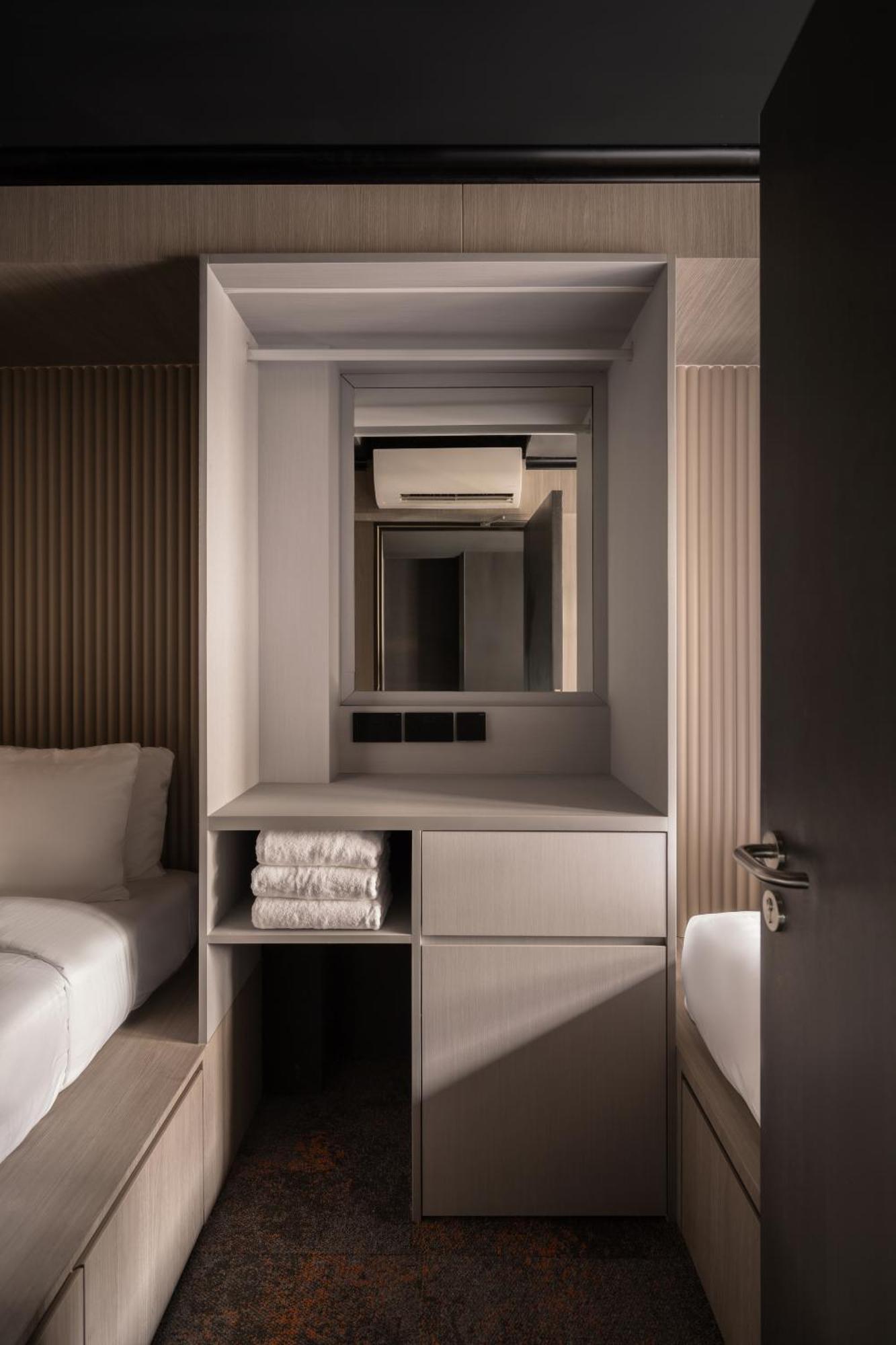 Cube Social Boutique Capsule Hotel At Boat Quay Singapura Exterior foto