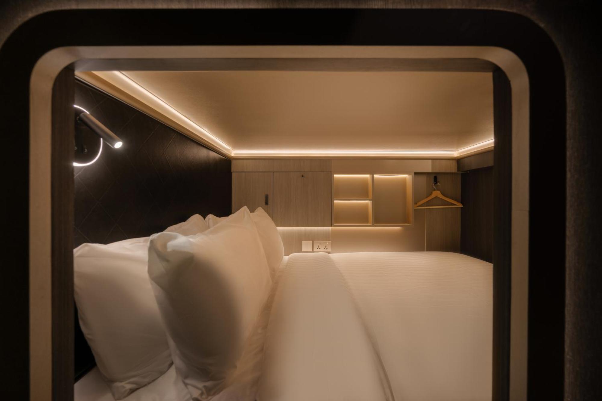 Cube Social Boutique Capsule Hotel At Boat Quay Singapura Exterior foto