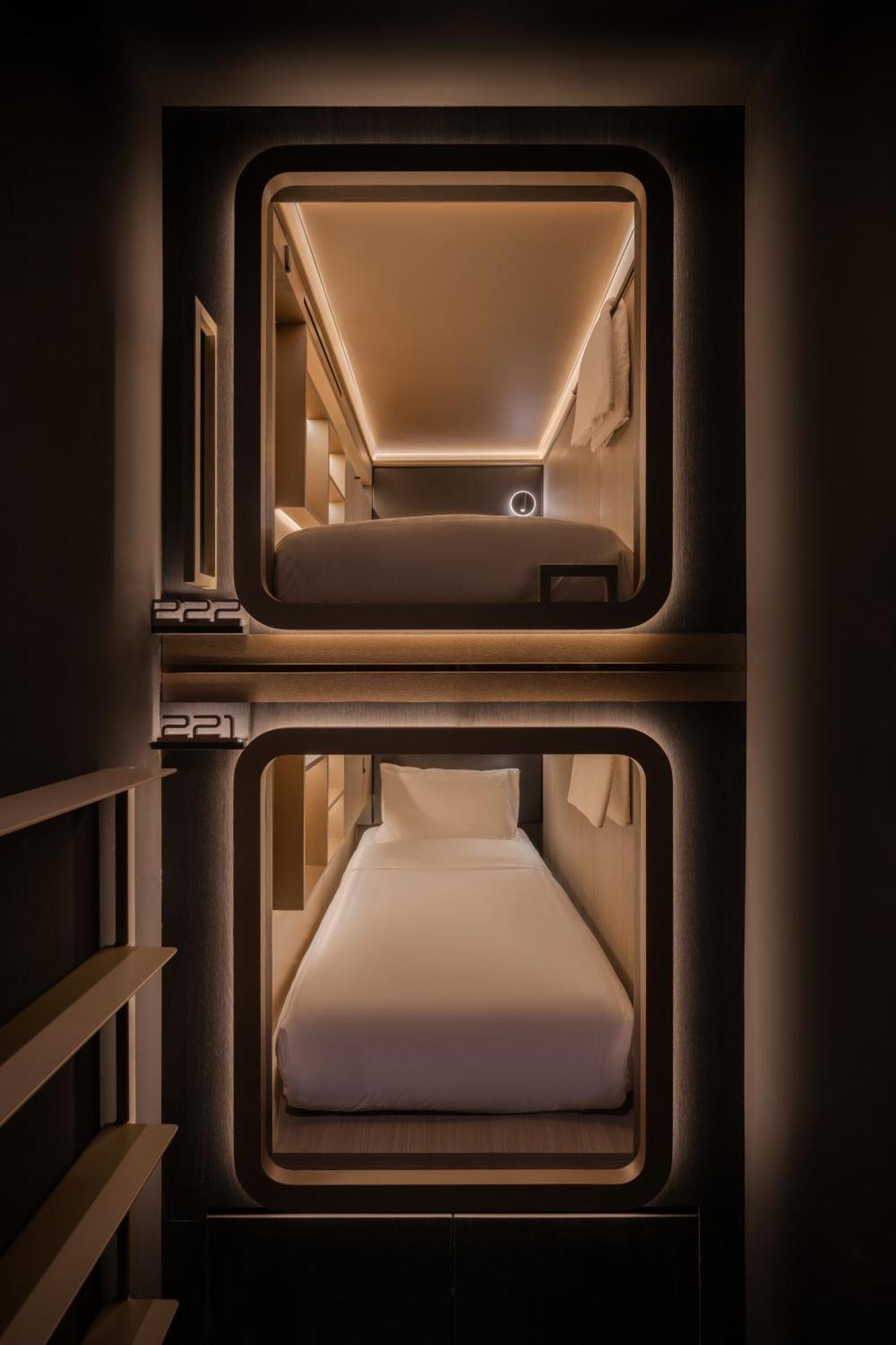 Cube Social Boutique Capsule Hotel At Boat Quay Singapura Exterior foto