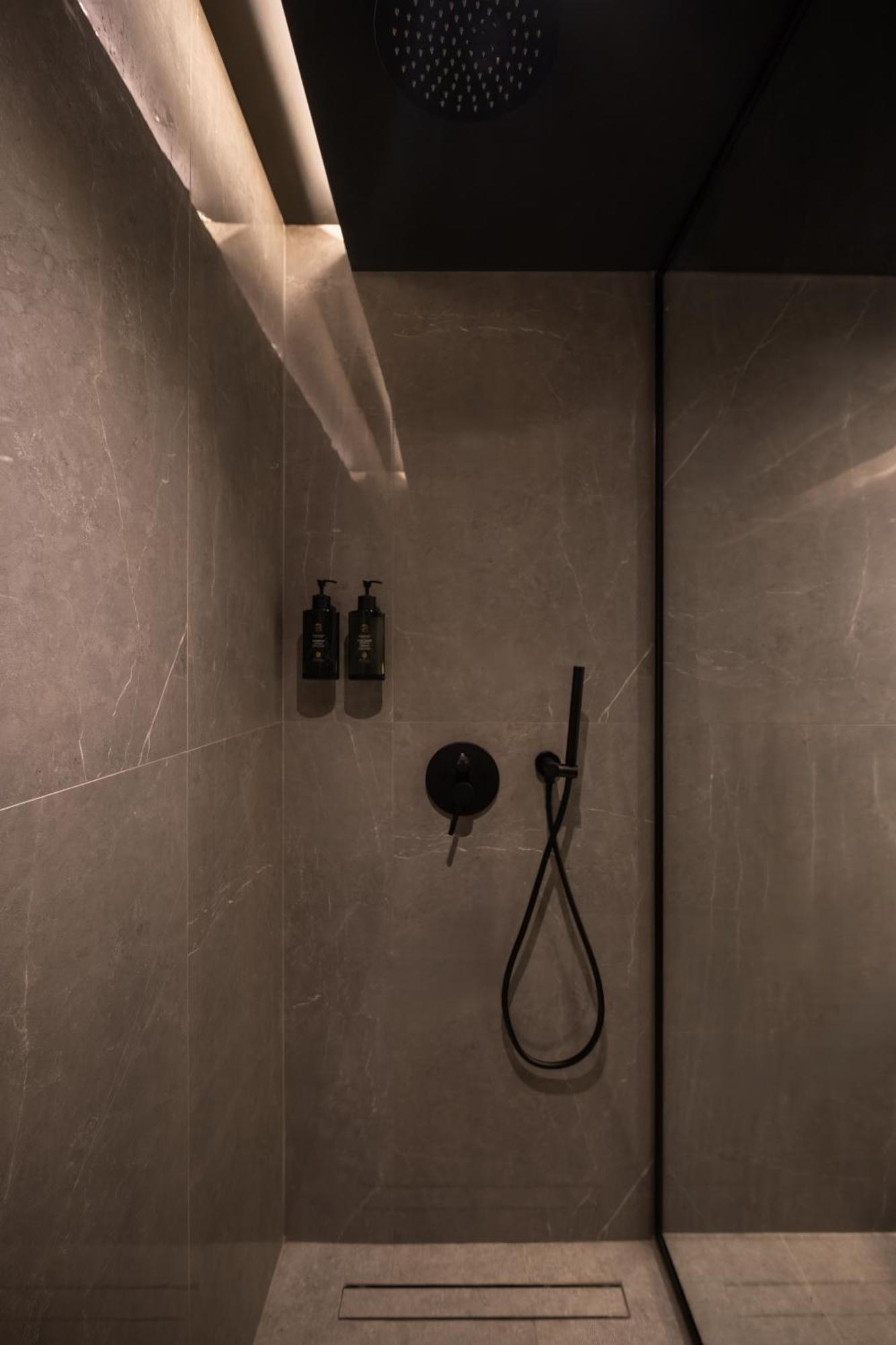 Cube Social Boutique Capsule Hotel At Boat Quay Singapura Exterior foto