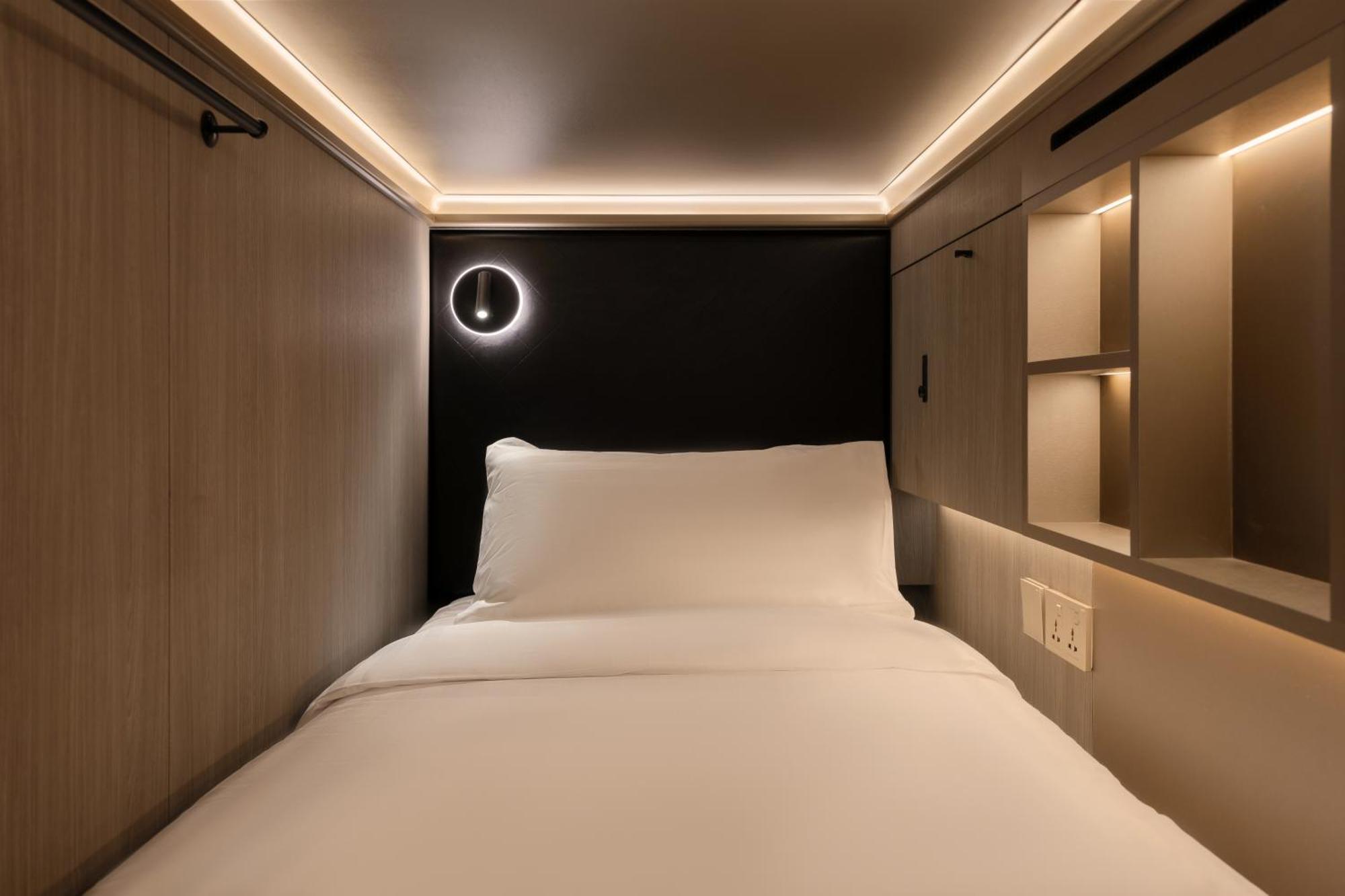 Cube Social Boutique Capsule Hotel At Boat Quay Singapura Exterior foto